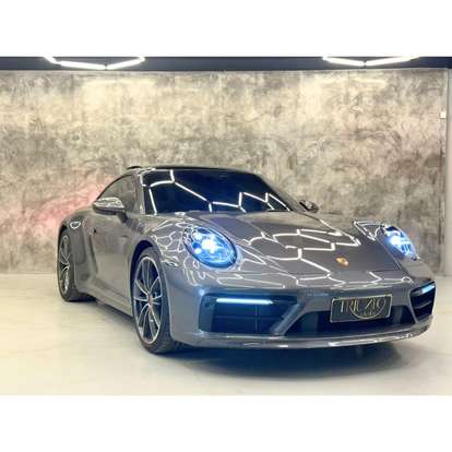 PORSCHE-911-2020