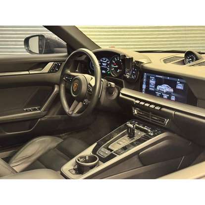 PORSCHE-911-2020