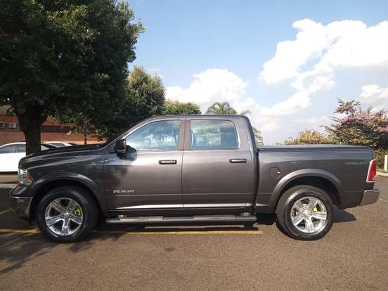 RAM-CLASSIC-5.7 V8 GASOLINA LARAMIE CD 4X4 AUTOMÁTICO RAM-CLASSIC-2023