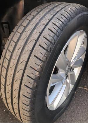 VOLKSWAGEN T-CROSS 1.0 200 TSI TOTAL FLEX AUTOMÁTICO