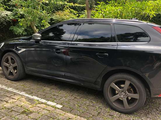 VOLVO-XC60-2.0 T5 R DESIGN TURBO GASOLINA 4P AUTOMÁTICO VOLVO-XC60-2013