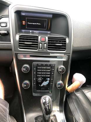 VOLVO-XC60-2013