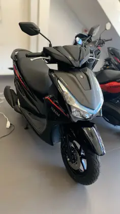 YAMAHA FLUO 125 HYBRID CONNECTED ABS 