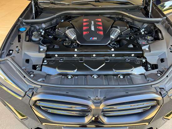 BMW-X6-2023