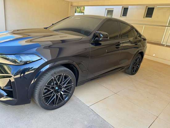 BMW-X6-2023