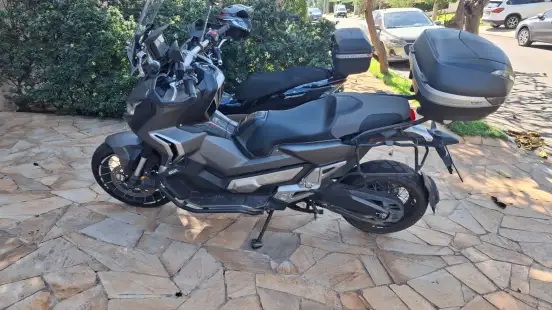HONDA-X-ADV-2021