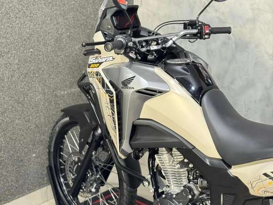 HONDA-XRE 300 SAHARA-2024