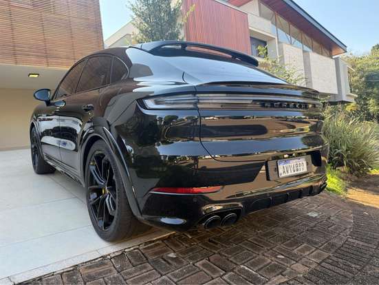 PORSCHE-CAYENNE-2025
