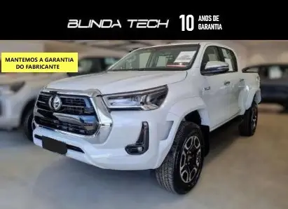 TOYOTA HILUX 2.8 D-4D TURBO DIESEL CD SRX PLUS 4X4 AUTOMÁTICO