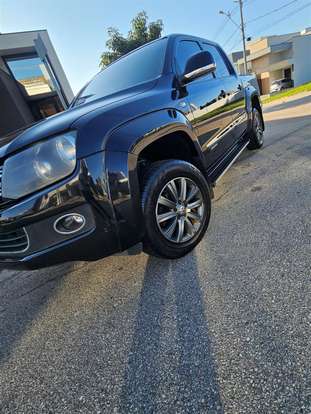VOLKSWAGEN-AMAROK-2015