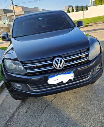 VOLKSWAGEN-AMAROK-2015