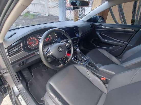 VOLKSWAGEN-JETTA-1.4 250 TSI TOTAL FLEX COMFORTLINE TIPTRONIC VOLKSWAGEN-JETTA-2018