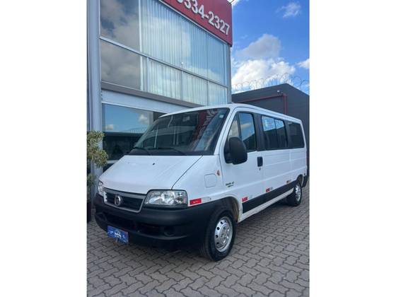 FIAT DUCATO 2.3 MINIBUS TETO BAIXO 8V TURBO DIESEL 3P MANUAL