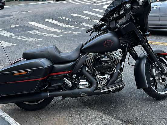 HARLEY-DAVIDSON-STREET GLIDE HARLEY-DAVIDSON-STREET GLIDE-2013