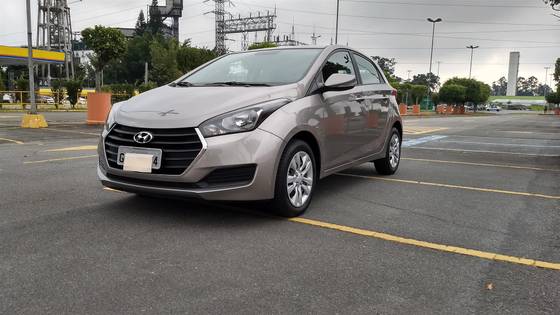 HYUNDAI HB20 1.6 COMFORT PLUS 16V FLEX 4P MANUAL