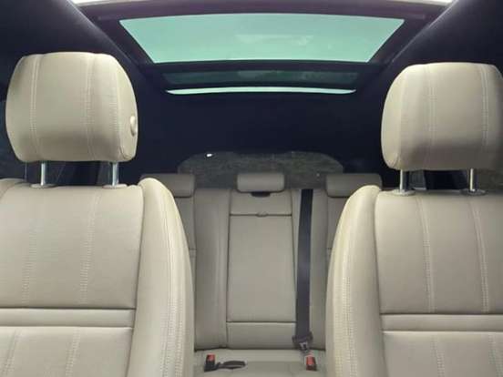 LAND ROVER-RANGE ROVER VELAR-2.0 P300 GASOLINA R-DYNAMIC SE AUTOMÁTICO LAND ROVER-RANGE ROVER VELAR-2020