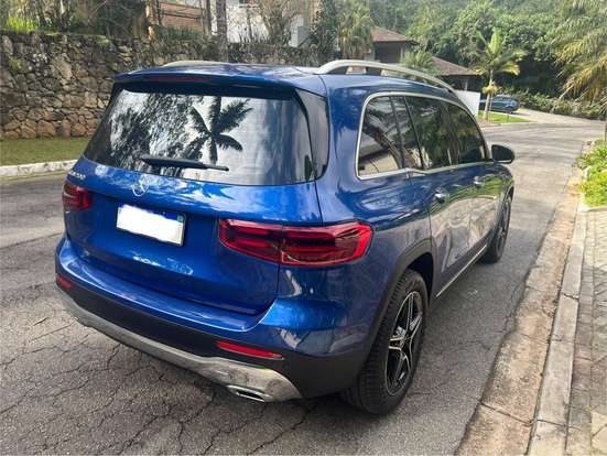 MERCEDES-BENZ-GLB 200-2024