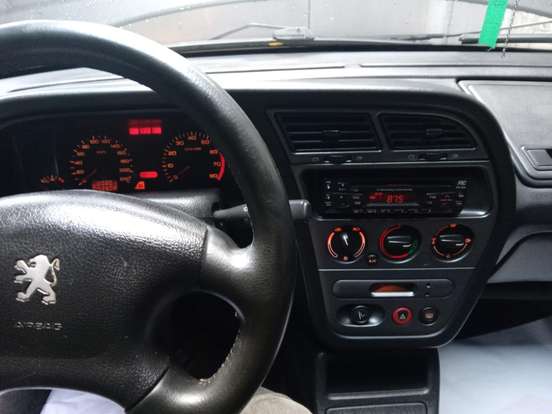 PEUGEOT-306-1.8 PASSION SEDAN 16V GASOLINA 4P MANUAL PEUGEOT-306-1998