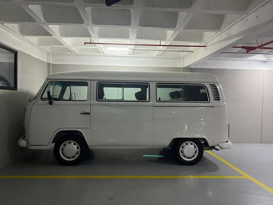VOLKSWAGEN-KOMBI-1.6 MI CARAT 8V GASOLINA 3P MANUAL VOLKSWAGEN-KOMBI-1998
