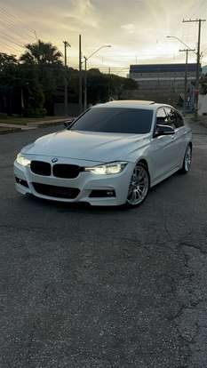 BMW-320i-2017