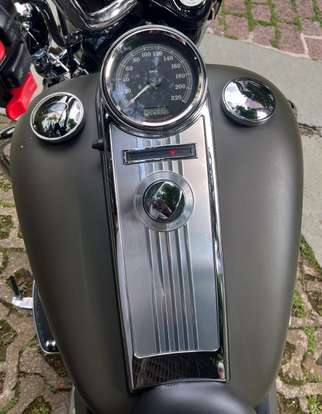 HARLEY-DAVIDSON-ROAD KING POLICE-2013