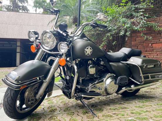 HARLEY-DAVIDSON-ROAD KING POLICE HARLEY-DAVIDSON-ROAD KING POLICE-2013