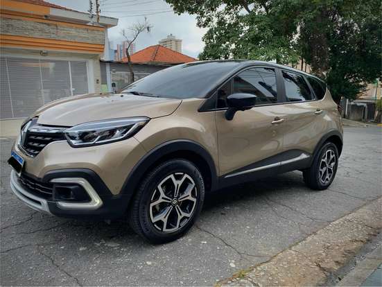 RENAULT-CAPTUR-2021