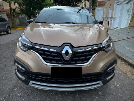 RENAULT-CAPTUR-2021