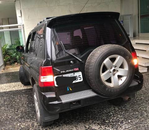 MITSUBISHI PAJERO 3.0 GLS-B 4X4 V6 24V GASOLINA 4P MANUAL
