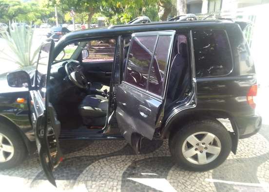 MITSUBISHI-PAJERO-2003