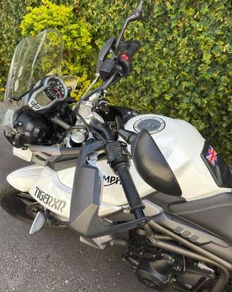 TRIUMPH-TIGER 800 XR-2017