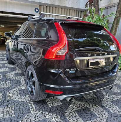 VOLVO-XC60-2.0 T6 R DESIGN TURBO GASOLINA 4P AUTOMÁTICO VOLVO-XC60-2015