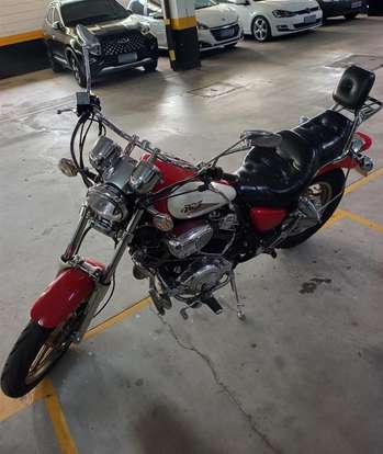 YAMAHA-XV VIRAGO 750-1995