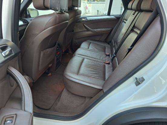 BMW-X5-2011