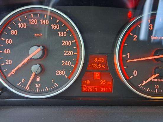 BMW-X5-2011