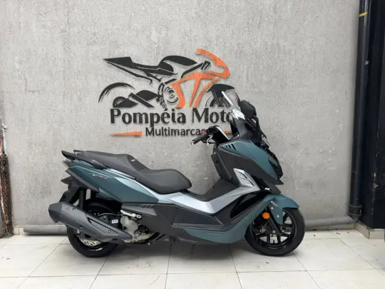 DAFRA CRUISYM 300 
