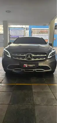 MERCEDES-BENZ-GLA 200-2019