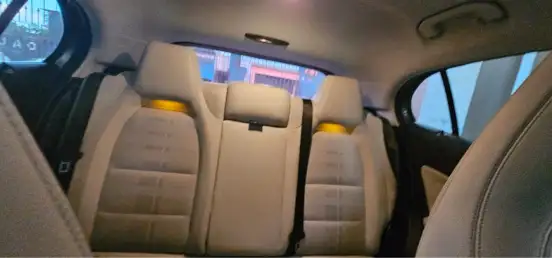 MERCEDES-BENZ-GLA 200-2019