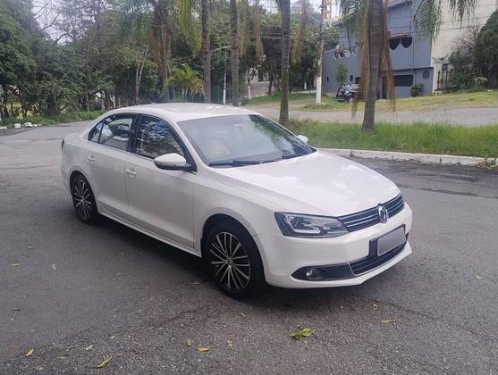 VOLKSWAGEN JETTA 2.0 TSI HIGHLINE 211CV GASOLINA 4P TIPTRONIC