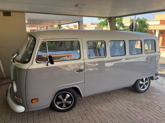 VOLKSWAGEN-KOMBI-1.6 STD 8V GASOLINA 3P MANUAL VOLKSWAGEN-KOMBI-1997