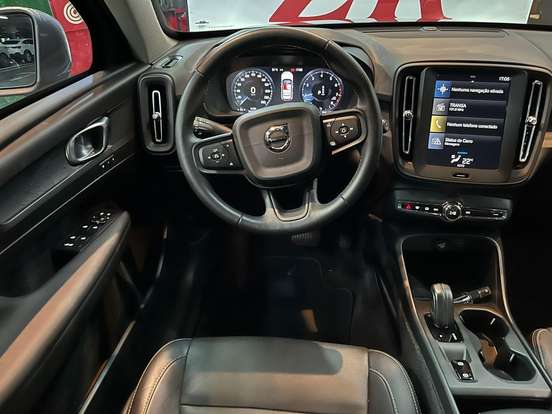 VOLVO-XC40-2.0 T4 GASOLINA GEARTRONIC VOLVO-XC40-2018