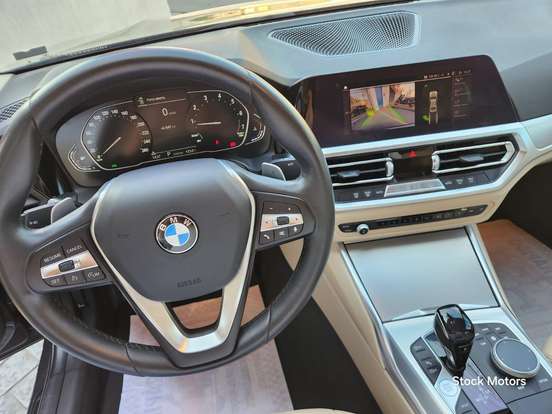 BMW-320i-2020