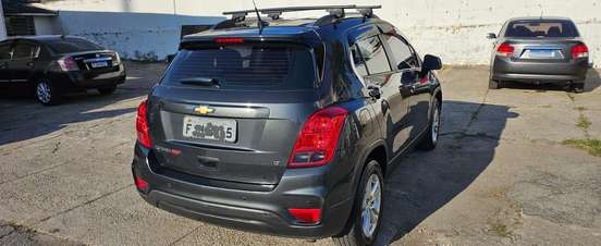 CHEVROLET-TRACKER-2017