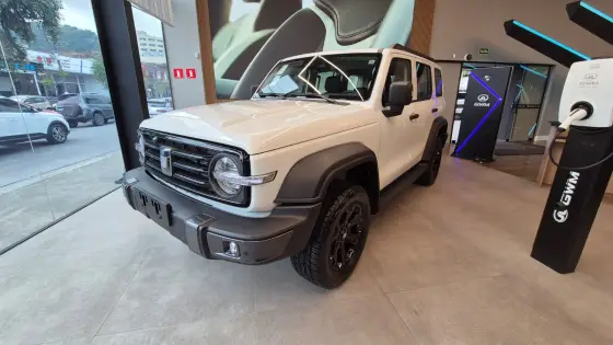 GWM TANK 300 2.0 HI4-T PHEV 4X4 9HAT