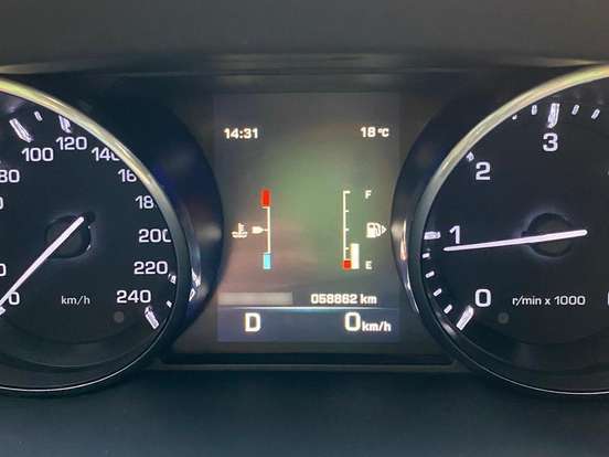 LAND ROVER-DISCOVERY SPORT-2.0 16V TD4 TURBO DIESEL SE 4P AUTOMÁTICO LAND ROVER-DISCOVERY SPORT-2016