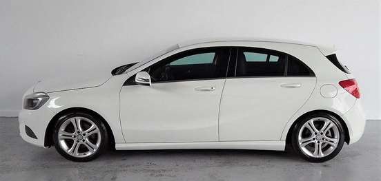 MERCEDES-BENZ-A 200-2013
