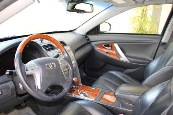 TOYOTA-CAMRY-2010