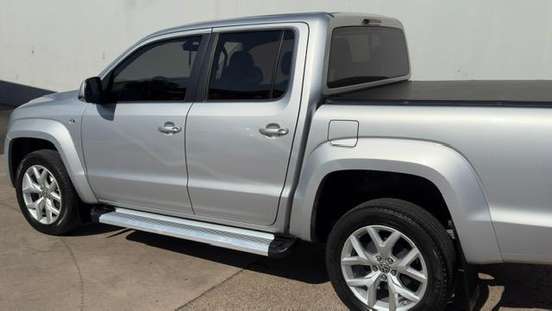 VOLKSWAGEN-AMAROK-2.0 HIGHLINE 4X4 CD 16V TURBO INTERCOOLER DIESEL 4P AUTOMÁTICO VOLKSWAGEN-AMAROK-2017