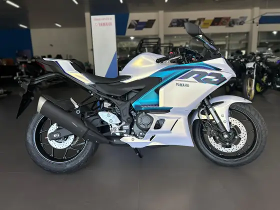 YAMAHA YZF R3 ABS CONNECTED YAMAHA YZF R3 ABS CONNECTED