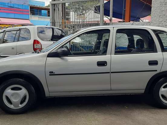 CHEVROLET-CORSA-1.4 EFI GL 8V GASOLINA 4P MANUAL CHEVROLET-CORSA-1995